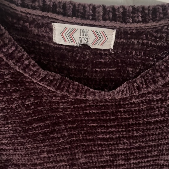 Sweater - Picture 2 of 3